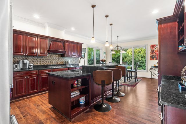 2096 Angela Court, Villa Hills, KY 41017