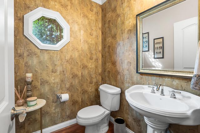 2096 Angela Court, Villa Hills, KY 41017