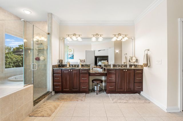 2096 Angela Court, Villa Hills, KY 41017