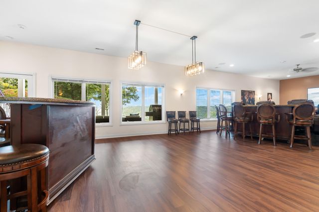 2096 Angela Court, Villa Hills, KY 41017