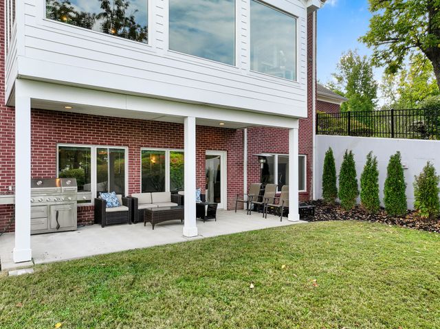 2096 Angela Court, Villa Hills, KY 41017