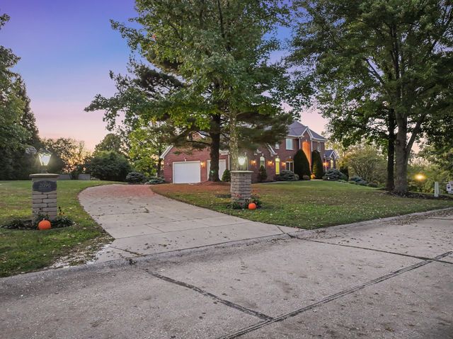 2096 Angela Court, Villa Hills, KY 41017