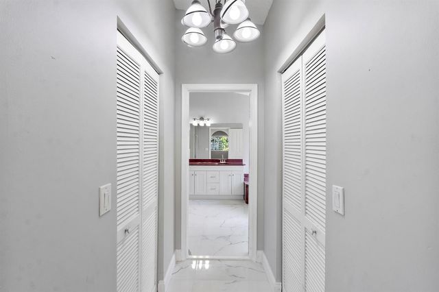 17646 SW 10th Street, Pembroke Pines, FL 33029