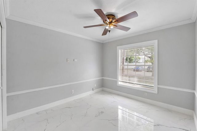 17646 SW 10th Street, Pembroke Pines, FL 33029