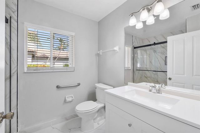 17646 SW 10th Street, Pembroke Pines, FL 33029
