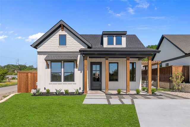 912 Tree Drive, Granbury, TX 76048