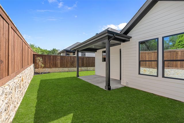 912 Tree Drive, Granbury, TX 76048