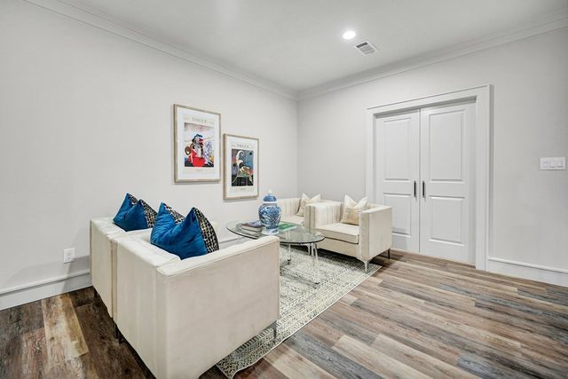 806 Neely Ave, Midland, TX 79705