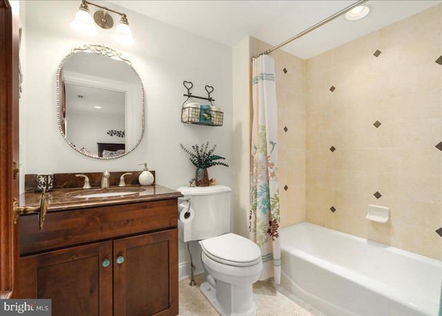 36 W MECHANIC ST, New Hope, PA 18938