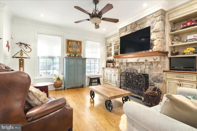 36 W MECHANIC ST, New Hope, PA 18938