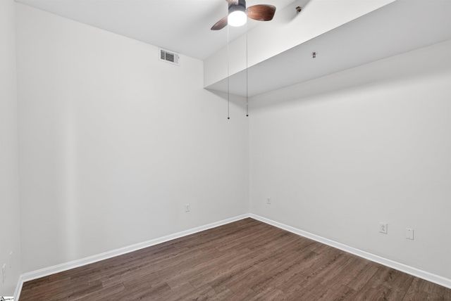 100 E Washington Street Unit 23, Greenville, SC 29601