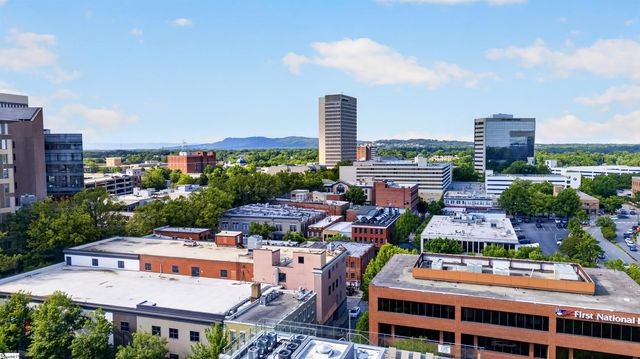 100 E Washington Street Unit 23, Greenville, SC 29601