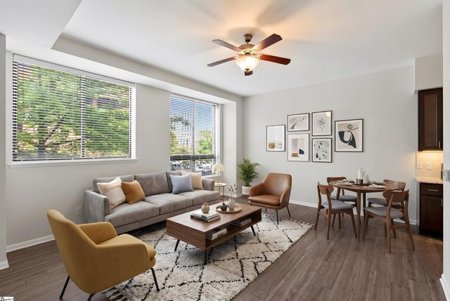 100 E Washington Street Unit 23, Greenville, SC 29601