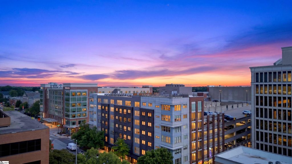 100 E Washington Street Unit 23, Greenville, SC 29601