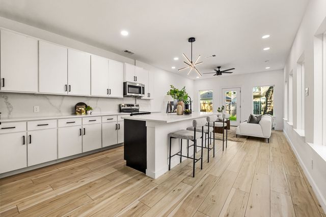 2230 Hooper Street, Dallas, TX 75215