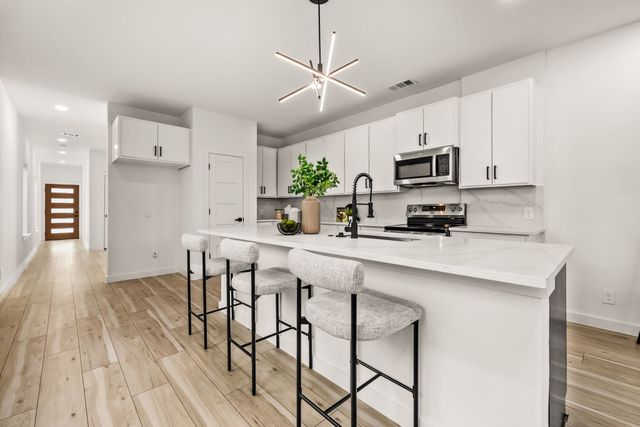 2230 Hooper Street, Dallas, TX 75215