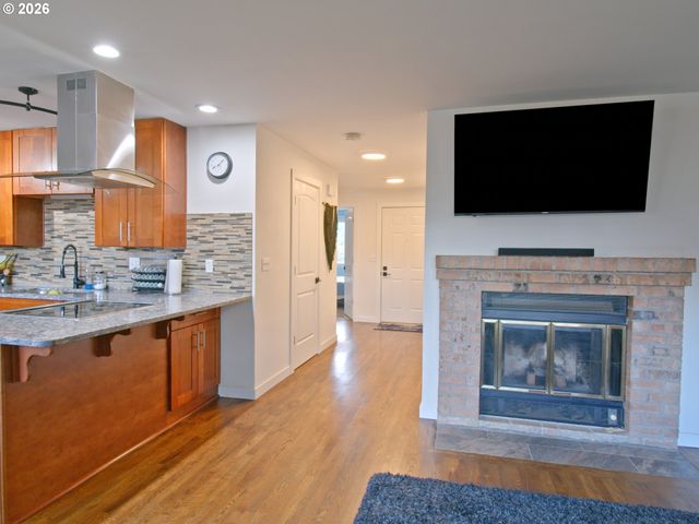 802 Nw 133RD St A, Vancouver, WA 98685