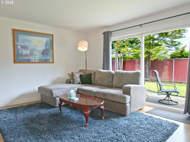 802 Nw 133RD St A, Vancouver, WA 98685