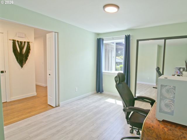 802 Nw 133RD St A, Vancouver, WA 98685