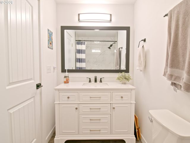802 Nw 133RD St A, Vancouver, WA 98685