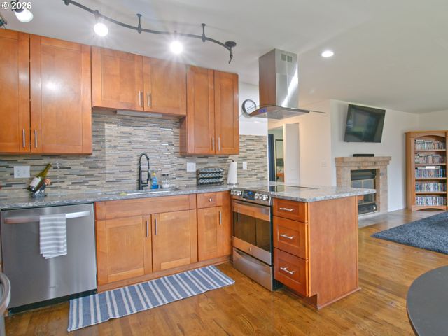 802 Nw 133RD St A, Vancouver, WA 98685
