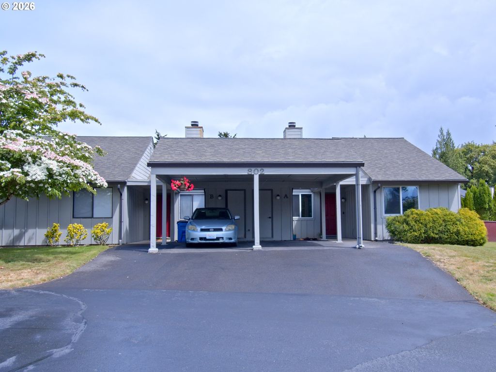 802 Nw 133RD St A, Vancouver, WA 98685
