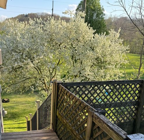 67 W Front Street, Logan, OH 43138