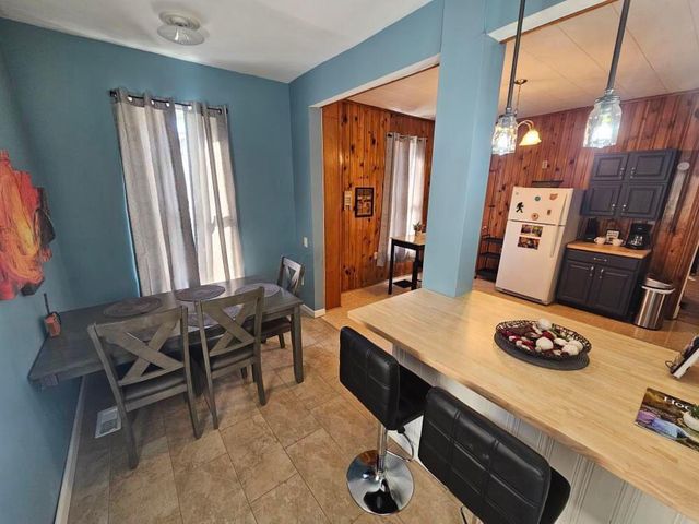67 W Front Street, Logan, OH 43138
