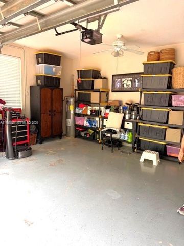 7770 NW 161st Ter, Miami Lakes, FL 33016