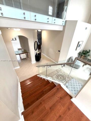 7770 NW 161st Ter, Miami Lakes, FL 33016