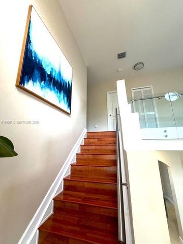 7770 NW 161st Ter, Miami Lakes, FL 33016