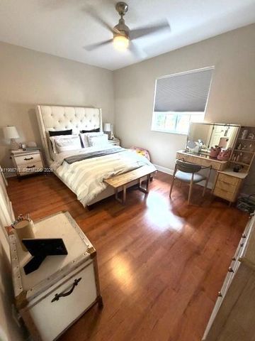 7770 NW 161st Ter, Miami Lakes, FL 33016