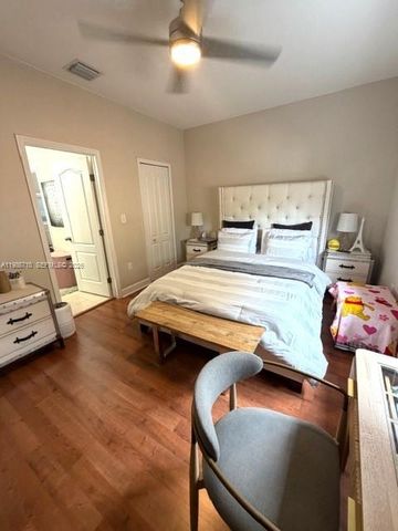 7770 NW 161st Ter, Miami Lakes, FL 33016