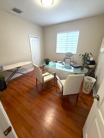 7770 NW 161st Ter, Miami Lakes, FL 33016