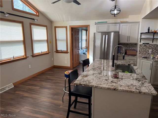 2204 Southeast Boulevard, Salem, OH 44460