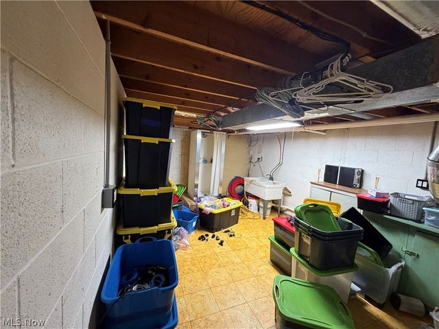 2204 Southeast Boulevard, Salem, OH 44460