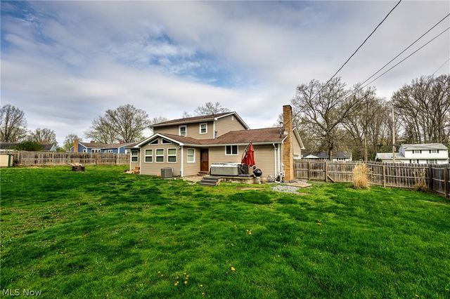 2204 Southeast Boulevard, Salem, OH 44460