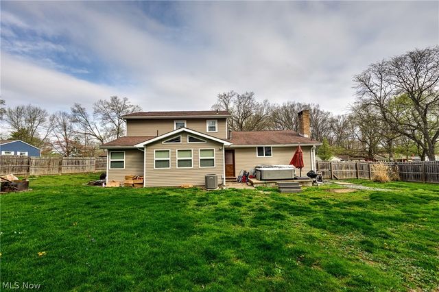 2204 Southeast Boulevard, Salem, OH 44460