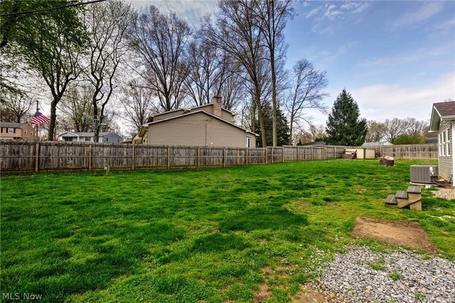 2204 Southeast Boulevard, Salem, OH 44460
