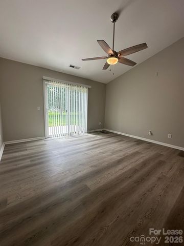 14108 Riding Hill Avenue, Charlotte, NC 28213