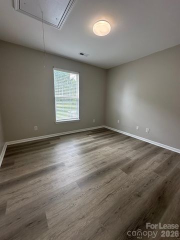 14108 Riding Hill Avenue, Charlotte, NC 28213