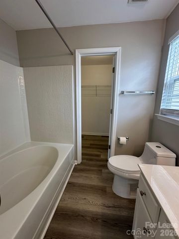 14108 Riding Hill Avenue, Charlotte, NC 28213