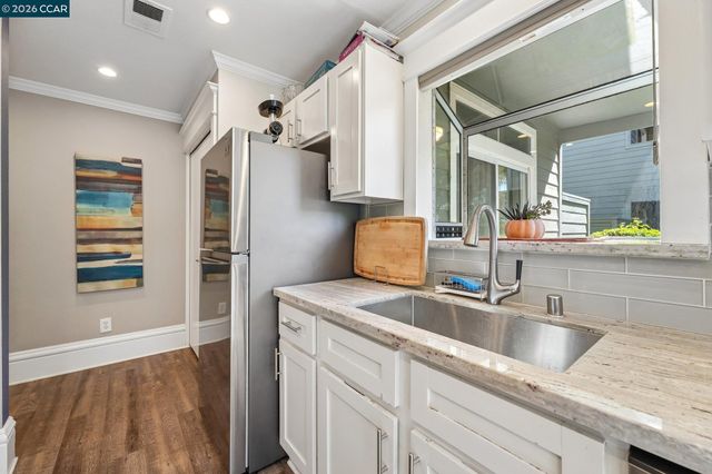 8035 Mountain View Dr C, Pleasanton, CA 94588