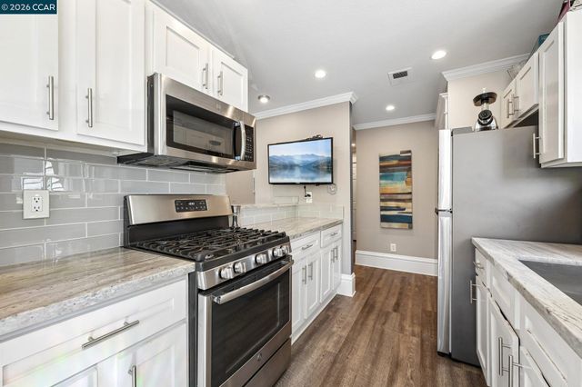 8035 Mountain View Dr C, Pleasanton, CA 94588