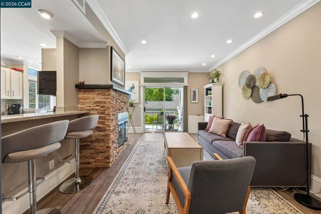 8035 Mountain View Dr C, Pleasanton, CA 94588