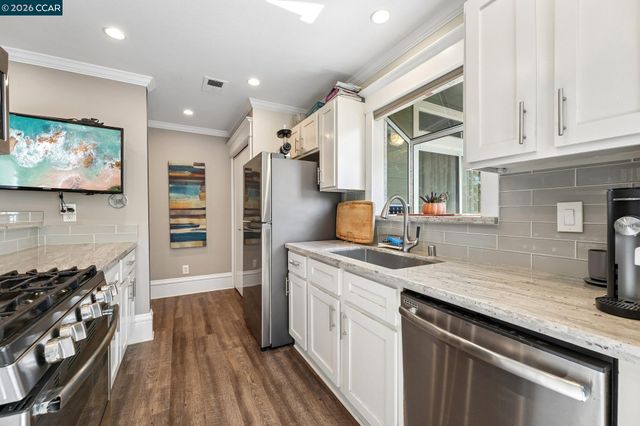 8035 Mountain View Dr C, Pleasanton, CA 94588