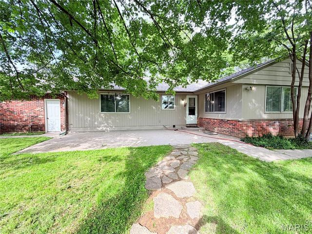 8117 Berry Road, Bonne Terre, MO 63628