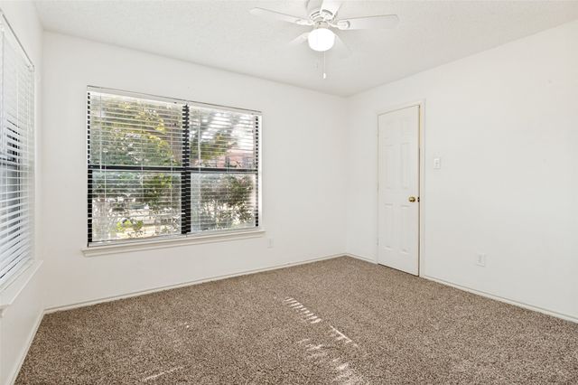 309 Sandlewood Lane, Cedar Hill, TX 75104