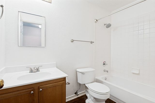 309 Sandlewood Lane, Cedar Hill, TX 75104