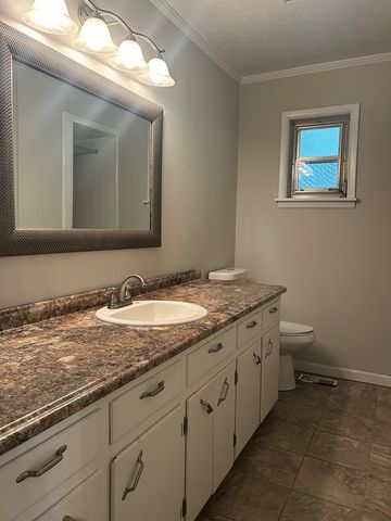 406 Park St, Ashford, AL 36312